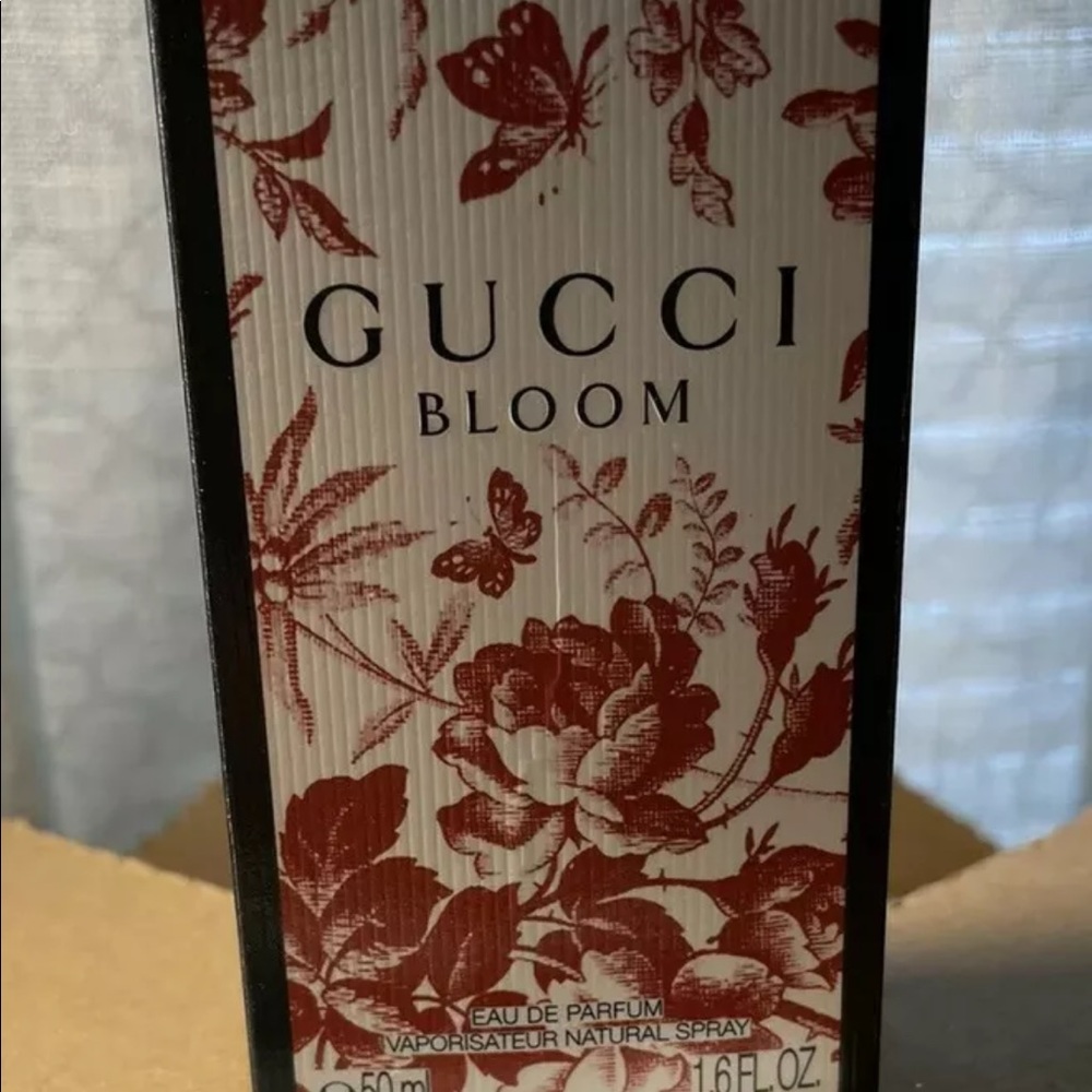 Gucci Bloom Eau de Perfume 1.6 oz/50 mL Authentic From Sephora + Gift